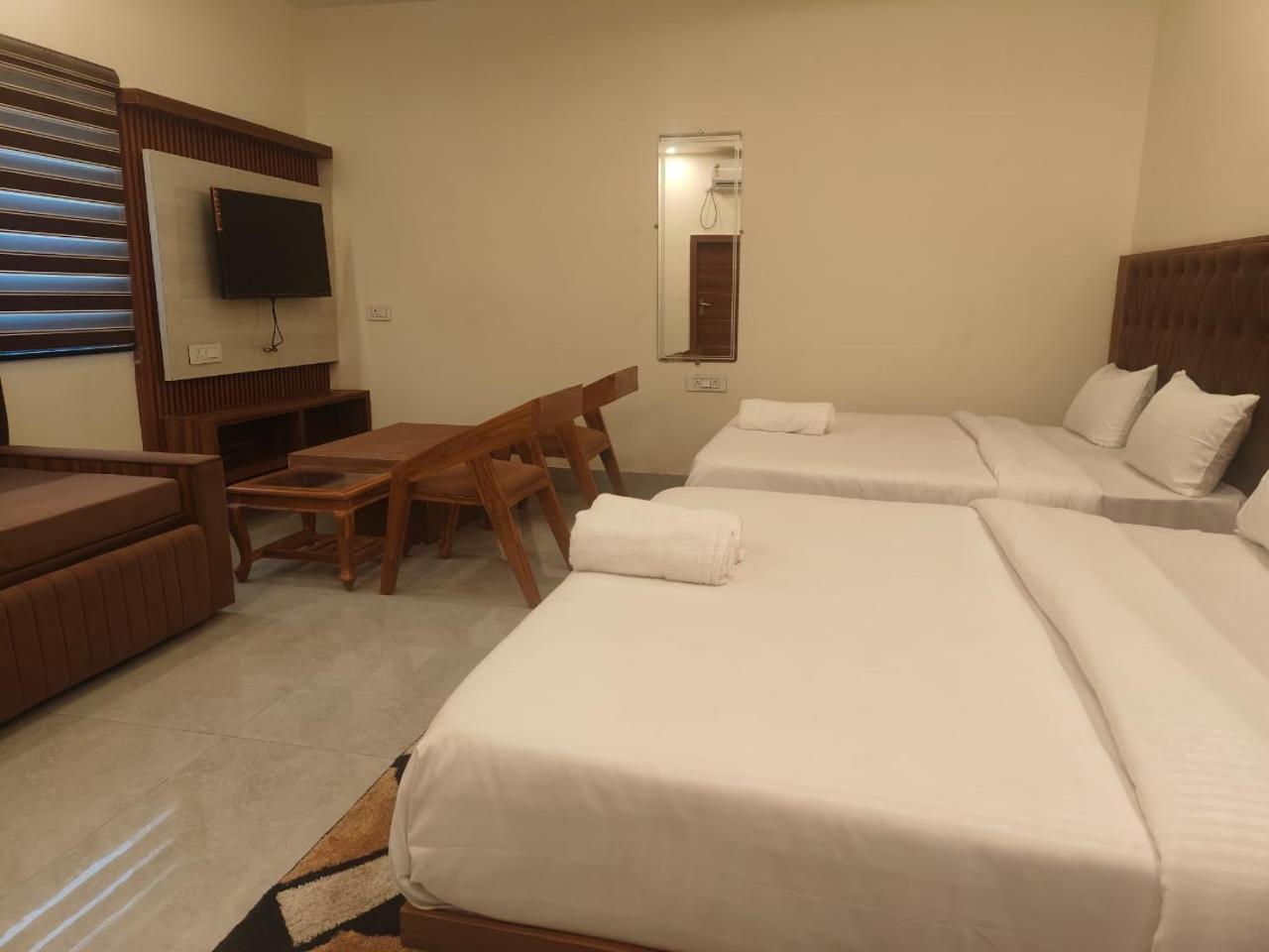Aroma Resort ริชิเคช ภายนอก รูปภาพ