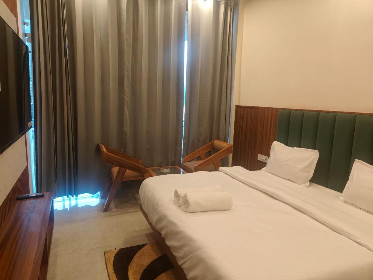 Aroma Resort ริชิเคช ภายนอก รูปภาพ